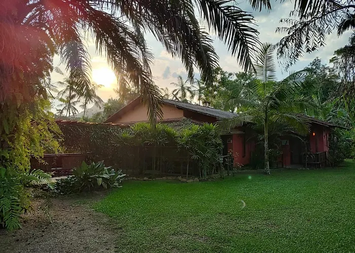 Casa Ubatumirim Chales